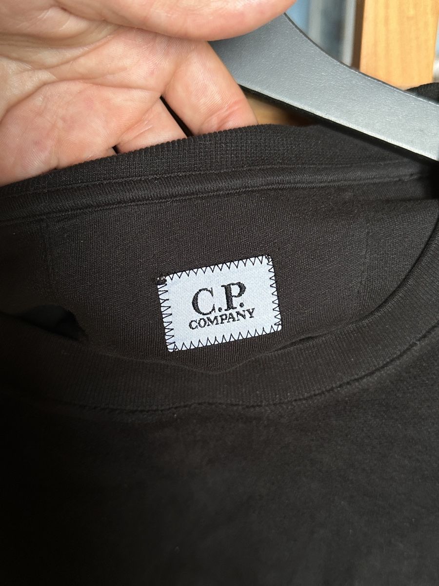 CP Company Maglioni & Felpe: Black CP Company Reverse Hoodie – Usato da Villars-Burquin venduto da Iliasso 3