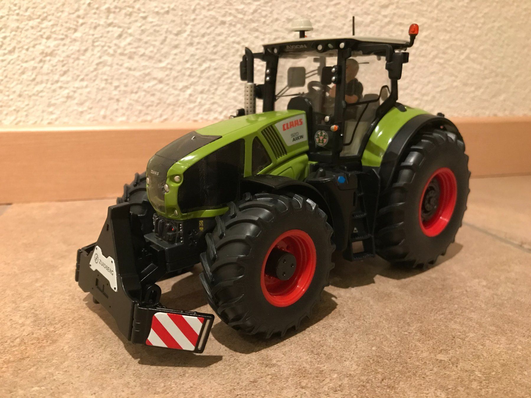 Claas Trattori: SIKU Claas Axion 920 – Nuovo e nell'imballaggio originale da Kreuzlingen venduto da Stefan1150