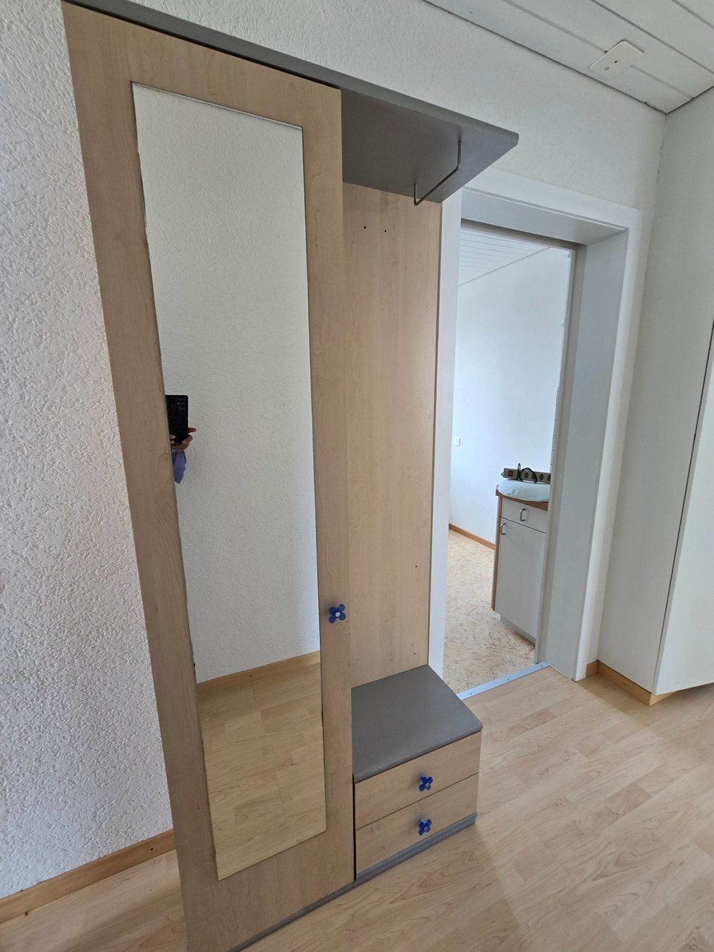 Porte manteau: Garderobe mit Spiegel und Schubladen – D'occasion à Rorschacherberg par Scharfeegge 8