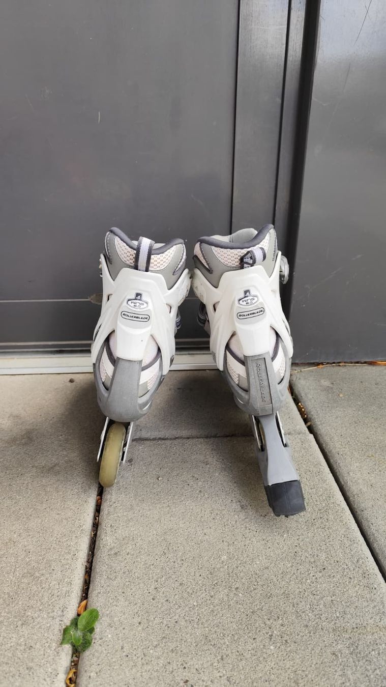 Pattini in linea & Pattini a rotelle: Rollerblades – Usato da Olten venduto da luc_c5z9 2