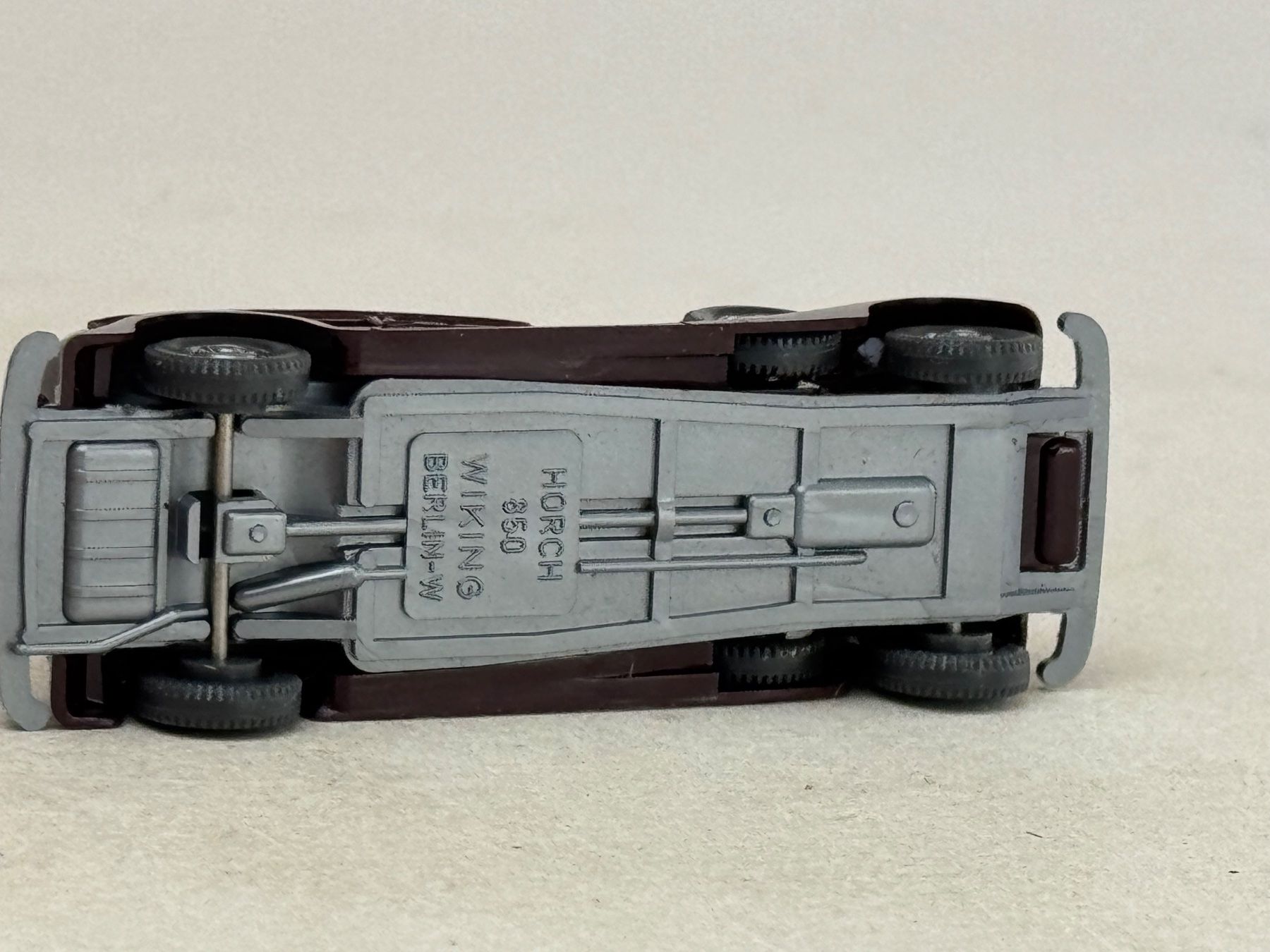 Wiking Modellini d'auto: GB2- Wiking Horch 850 rotbraun – Usato da Elm venduto da Wikmtz 2