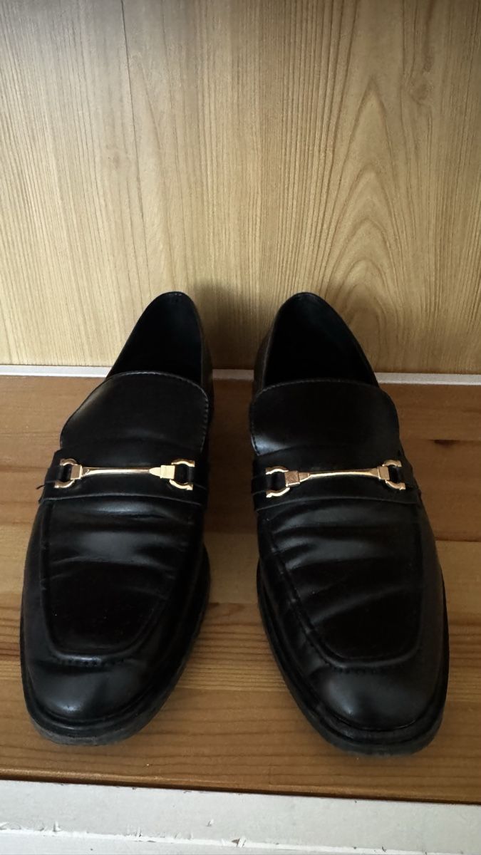 Zara Damenschuhe: Sleek Black Leather Loafers - Classic Style – Gebraucht aus Dietikon von sar_f87k 2