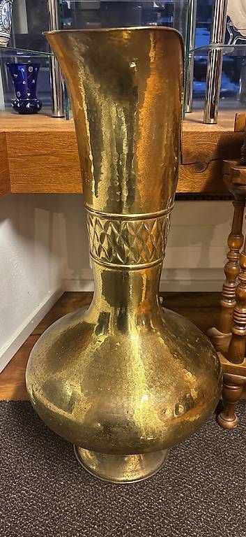 Schalen: Großes elegantes Metallgefäß mit Henkel  – Gebraucht aus Andermatt von Diadiusdiana 3