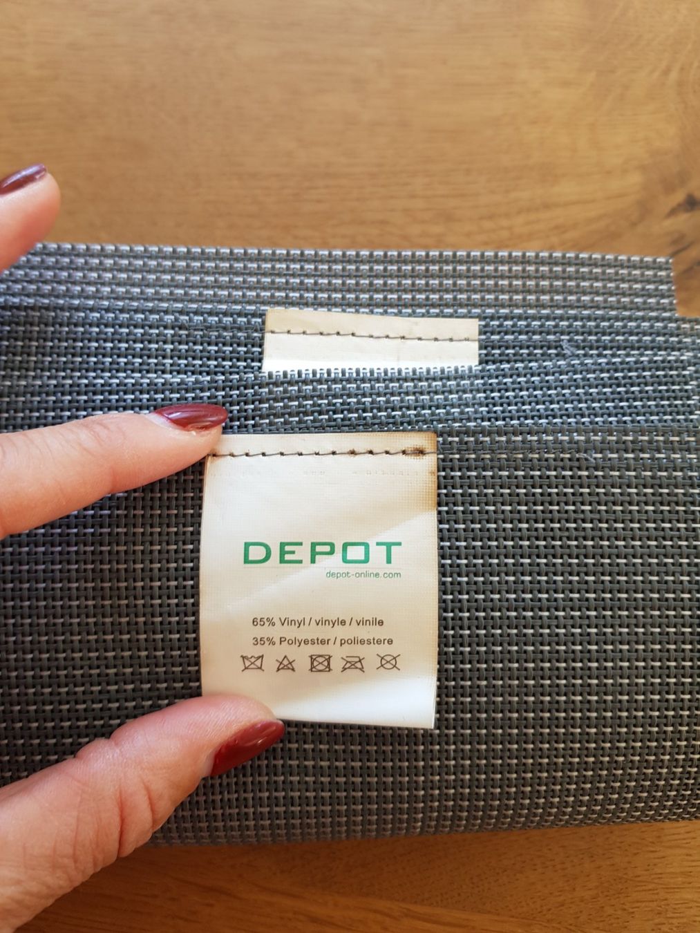 Set di tavolo e panche: 4x Tischset grau von Depot – Usato da Eschenbach SG venduto da SanFranciscoCalifornia 1