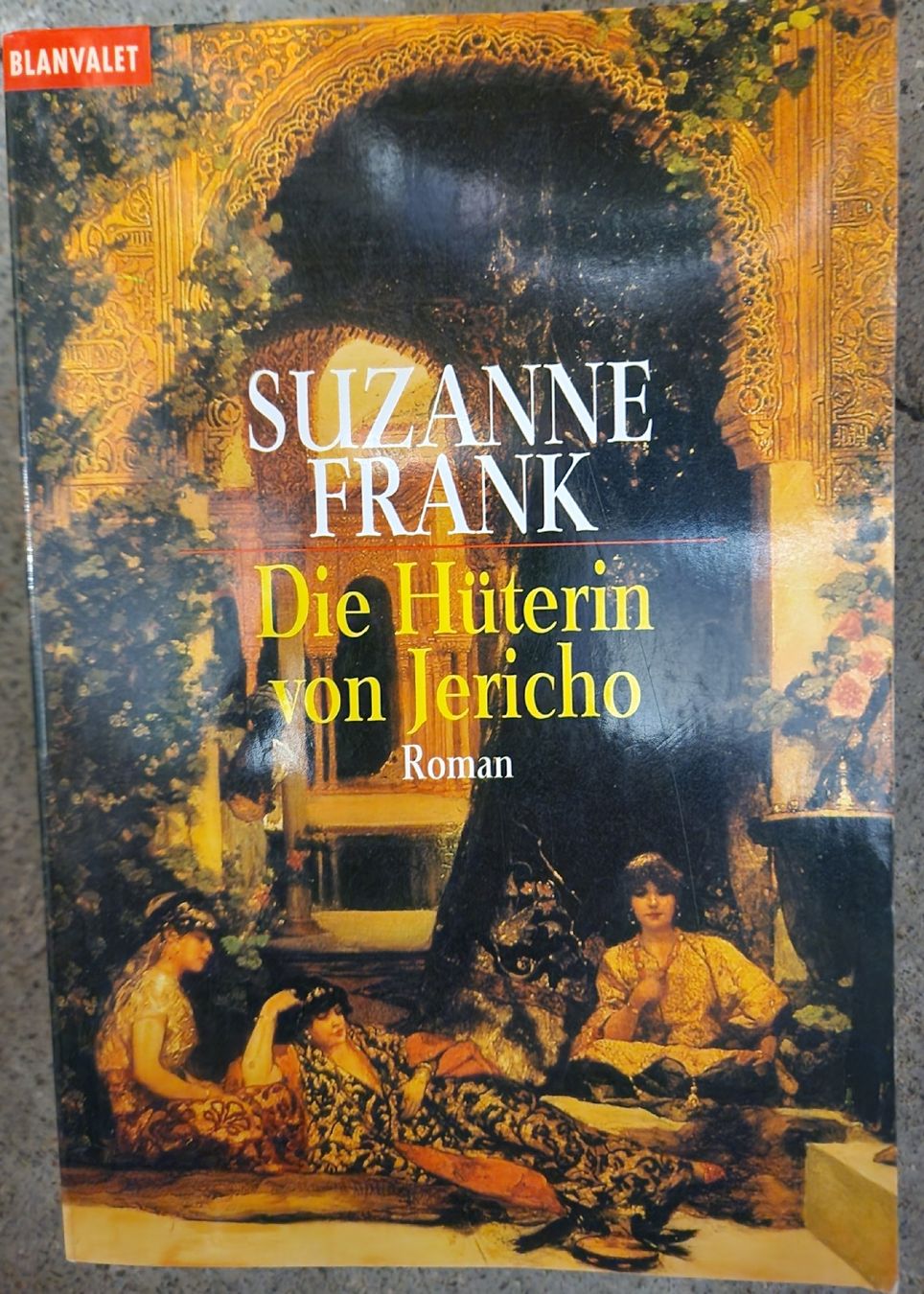 Bücher: Suzanne Frank Buch-Reihe – Gebraucht aus Bern von Monaluna 3