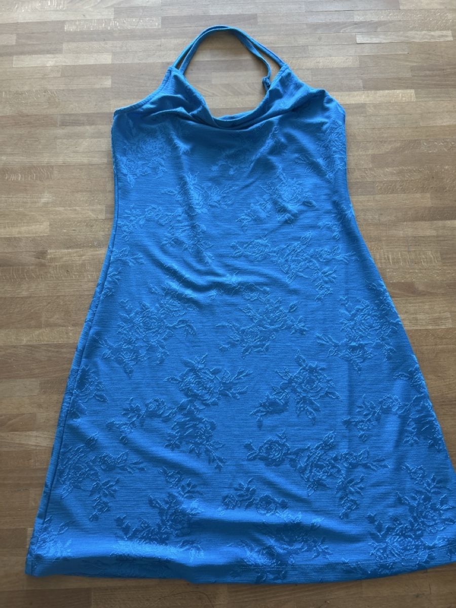 Robes: Kleid blau EVEN&ODD Blumenmuster Grösse S – Neuf (Voir description) à Langnau im Emmental par Iriss