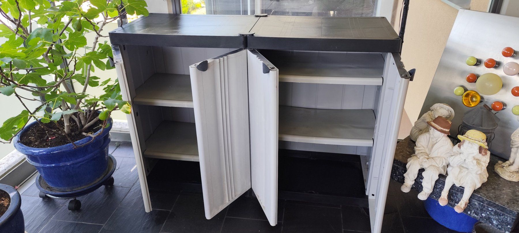 Armadi: Kunststoff-Gartenschrank / Balkonschrank (2er-Set) – Usato da Gersau venduto da irenja 1