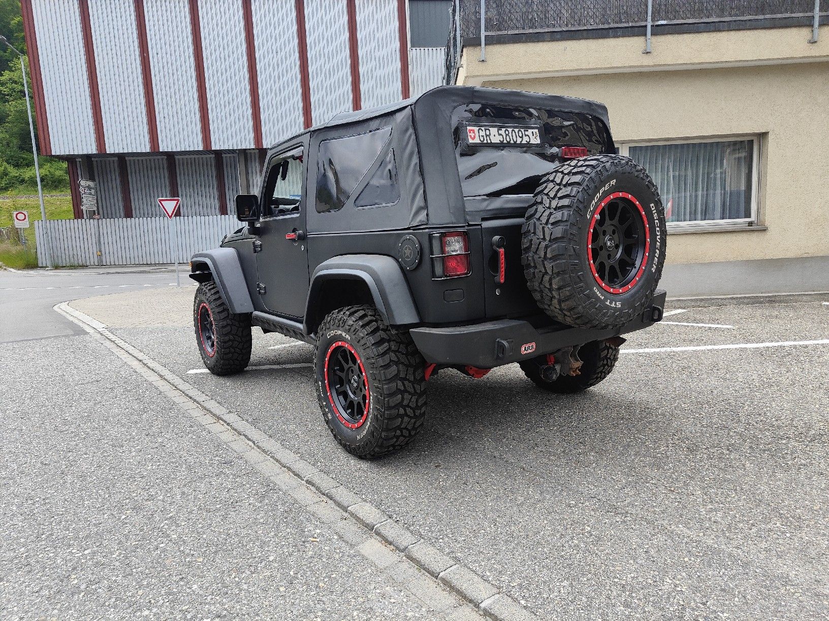 Jeep Automobili: Jeep Wrangler Rubicon – Difettoso da Domat/Ems venduto da luc_9nb9 5