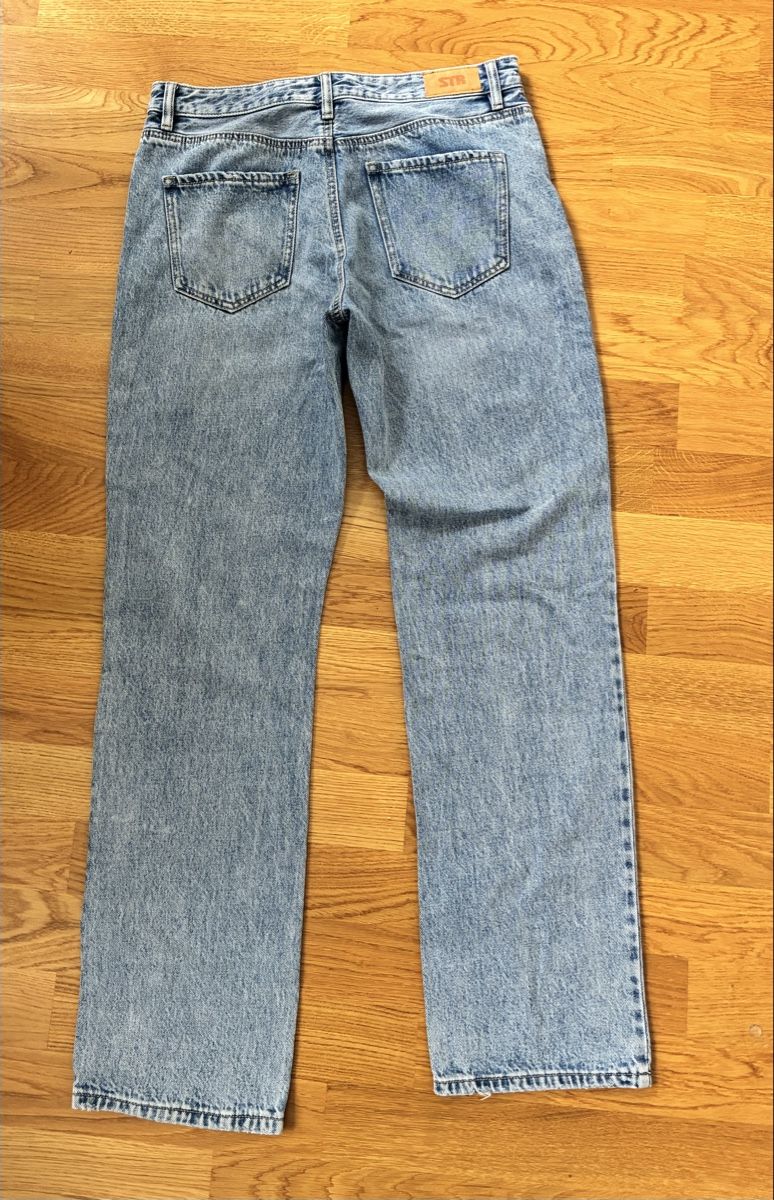 Stradivarius Jeans: Stradivarius Jeans – Nuovo (secondo la descrizione) da Zollikon venduto da vivienneberger 1