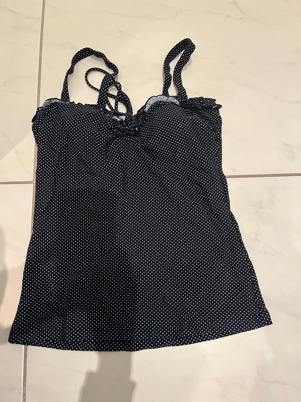 Costumi da bagno & Bikini: 2 Tankini Tops - 1 Badkleid schwarz – Usato da Adligenswil venduto da Panda1234 1