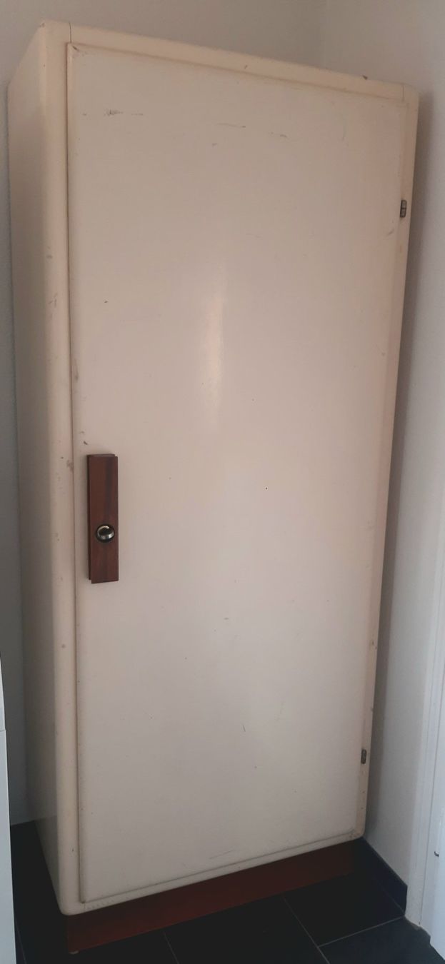 Armadi: Art Deco Küchenschrank – Usato da Arbon venduto da torso444