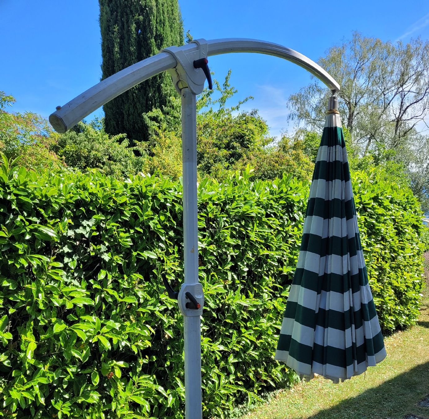 Glatz Parasols: Parasol Glatz Pendalex, diamètre 3m. – D'occasion à Lutry par Telemaque60 5