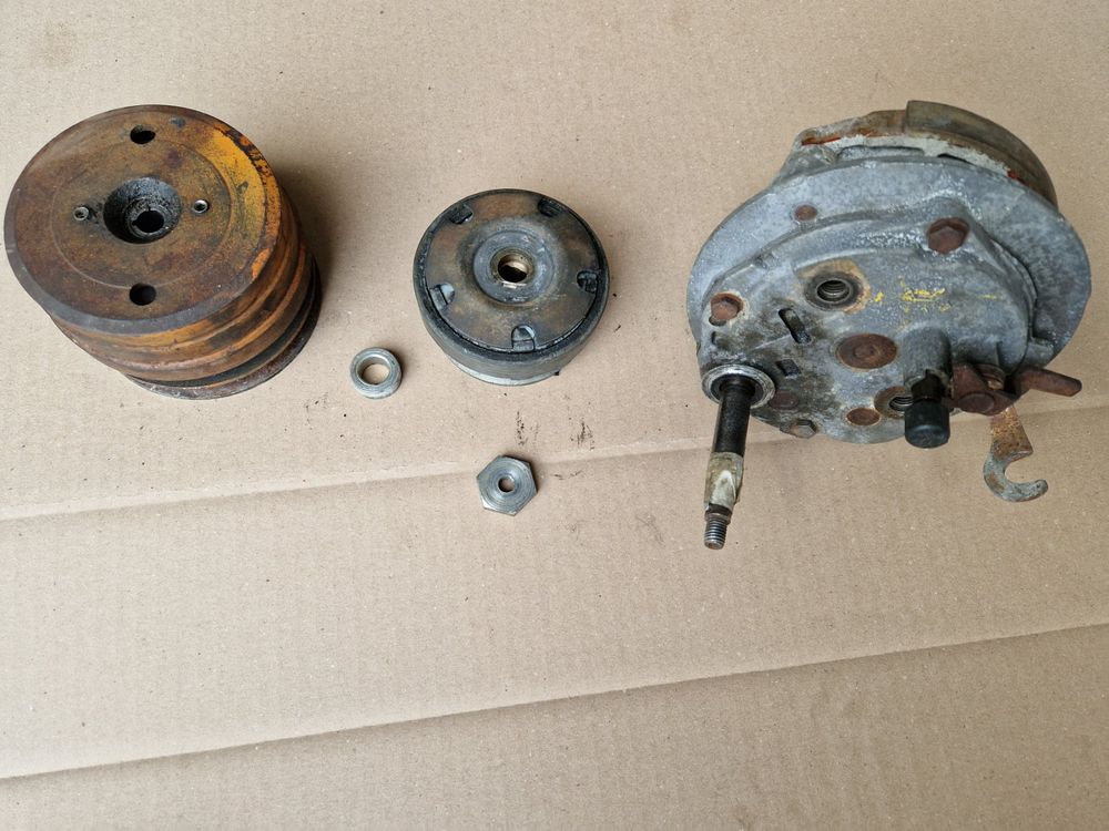 INGRANAGGIO OZIOSO (Z 24) MOZZO POST. PIAGGIO CIAO, BRAVO, BOXER, SI, 1° TIPO