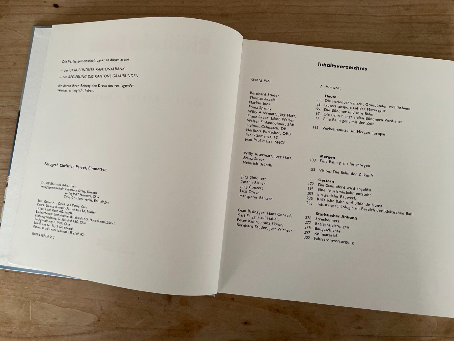 Libri: Rhätische Bahn - Heute - Morgen - Gestern – Usato da Thal venduto da Danny82 1