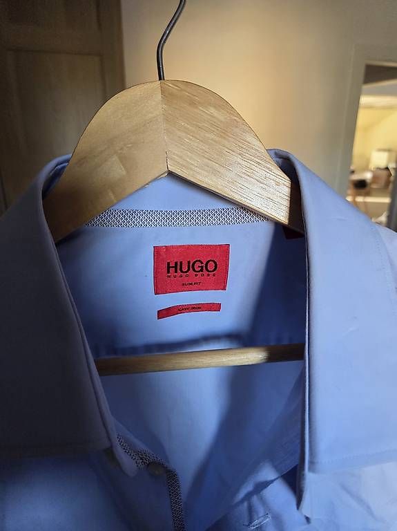 Hugo Boss Camicie: Chemise Hugo Boss – Usato da Crissier venduto da bra_g2b7 1