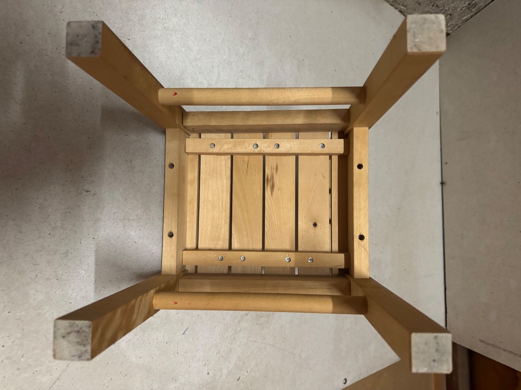 Sedie: KINDERSTUHL + TISCH, HELLES HOLZ, SITZHÖHE 30CM – Usato da Zürich venduto da rolo66 4