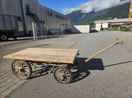 Holzwagen