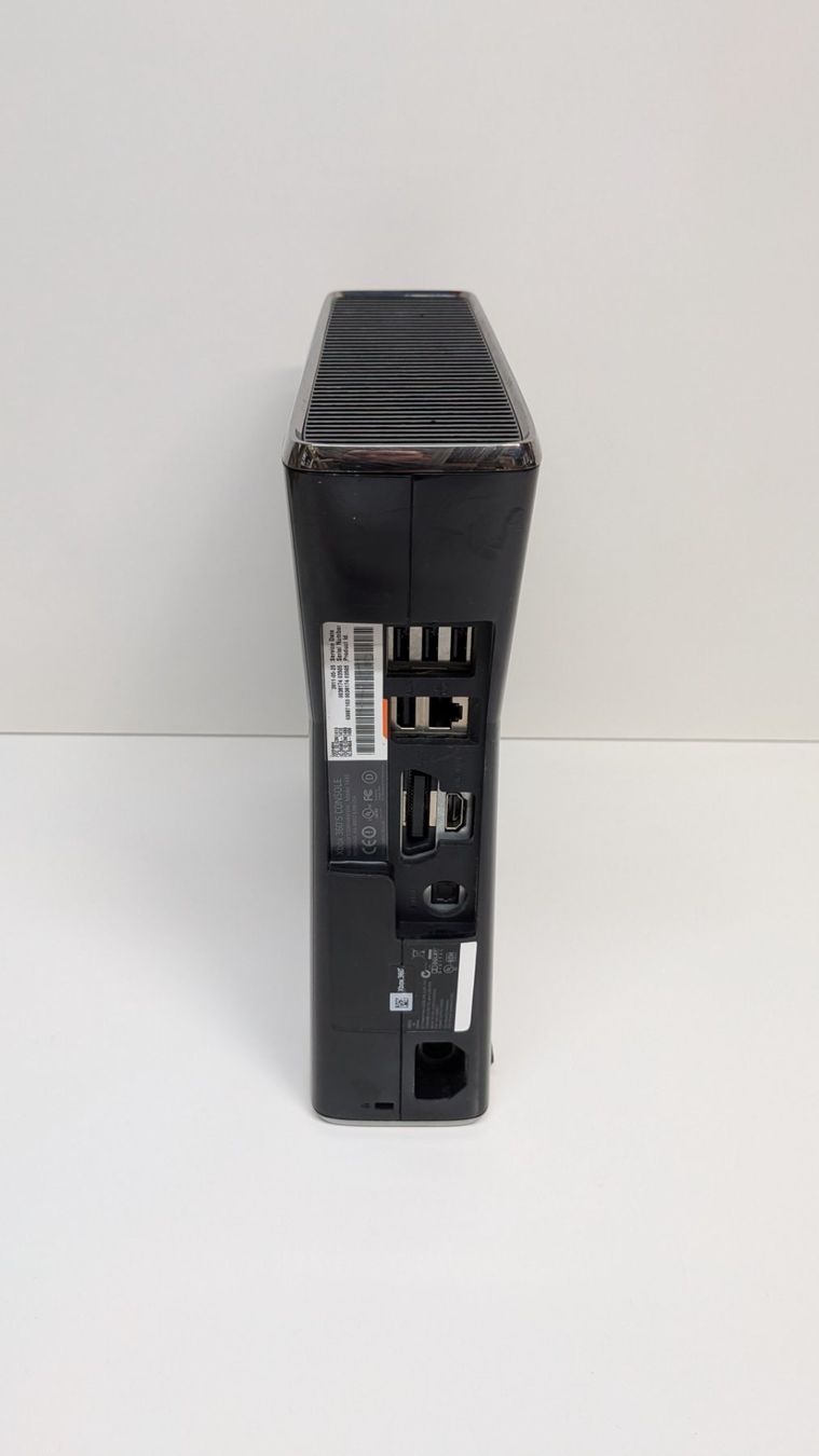 Microsoft Console: Microsoft Xbox 360 S Konsole DEFEKT – Difettoso da Menziken venduto da mame18 3