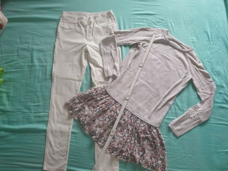 Mädchen Kleid ca. Gr. 164 und Zara Hose Gr. 164