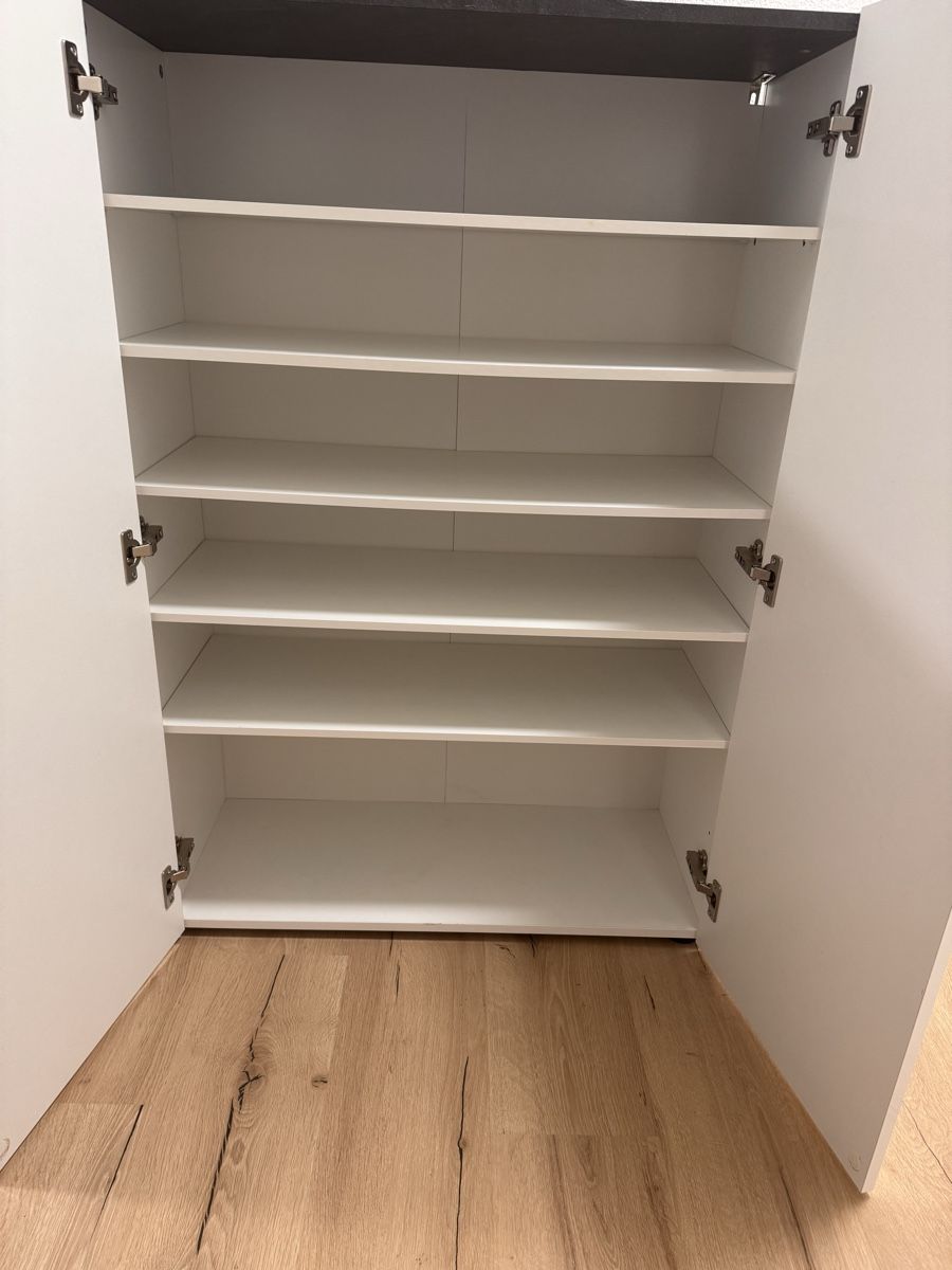 Commodes: Schuhmöbel Weiss glänzend mit Schublade – D'occasion à Menziken par Ranma 3