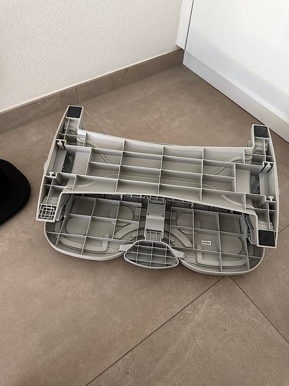 Sgabelli: Repose-pieds Ergonomique Kensington – Usato da St-Sulpice VD venduto da mur_6r2n 1