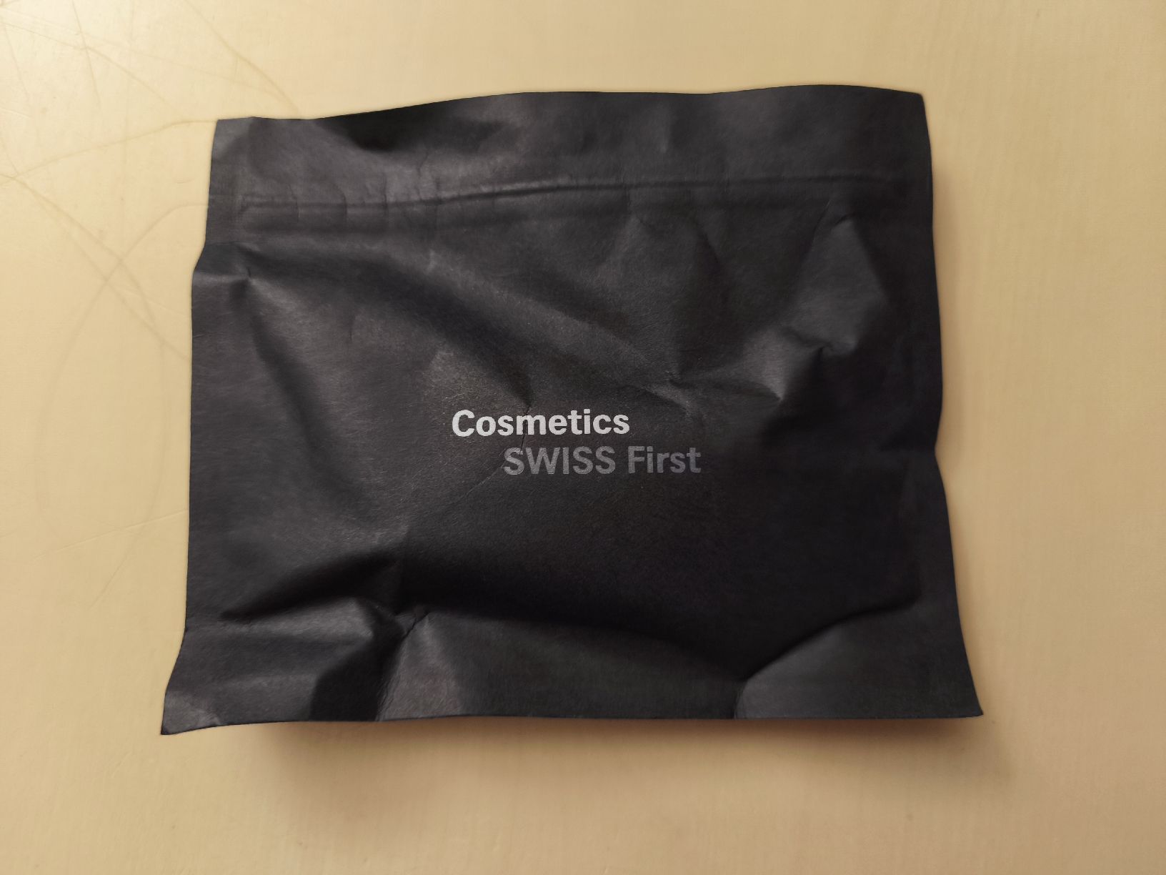 Bally Custodie per cosmetici: Bally Amenity Kit, Swiss First, neu. – Nuovo (secondo la descrizione) da Winterthur venduto da leovale 1