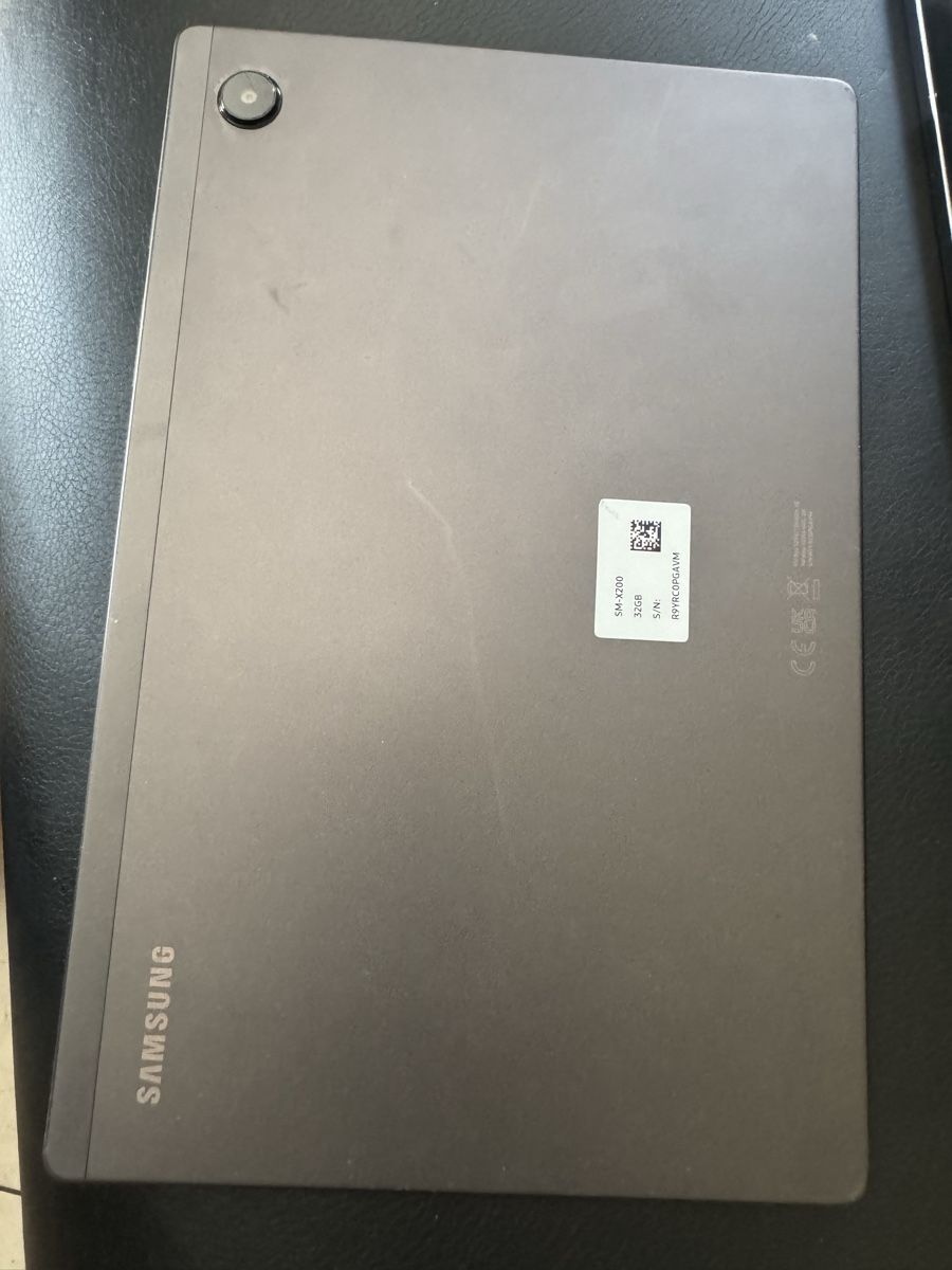 Samsung Tablet PC: Samsung Tab A8 – Difettoso da Biel/Bienne venduto da Baol1
