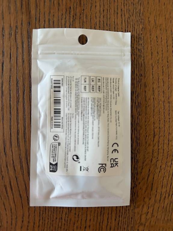 Cuffie: USBC  3.5mm TRRS audio adapter (microfono e cuffie) – Nuovo e nell'imballaggio originale da Viganello venduto da Nikilis 1