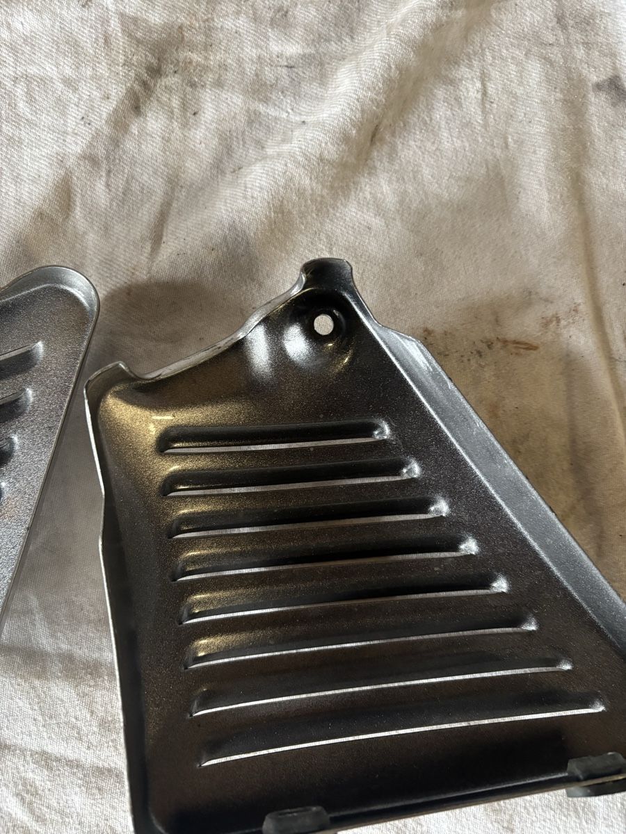 Harley-Davidson Tutti i ricambio per moto: Harley Davidson Rahmen Cover  – Usato da Schötz venduto da Harley35 3