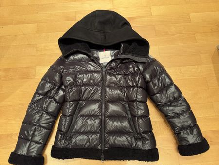 Moncler Daunenjacke Winterjacke Grösse 1 passt super!