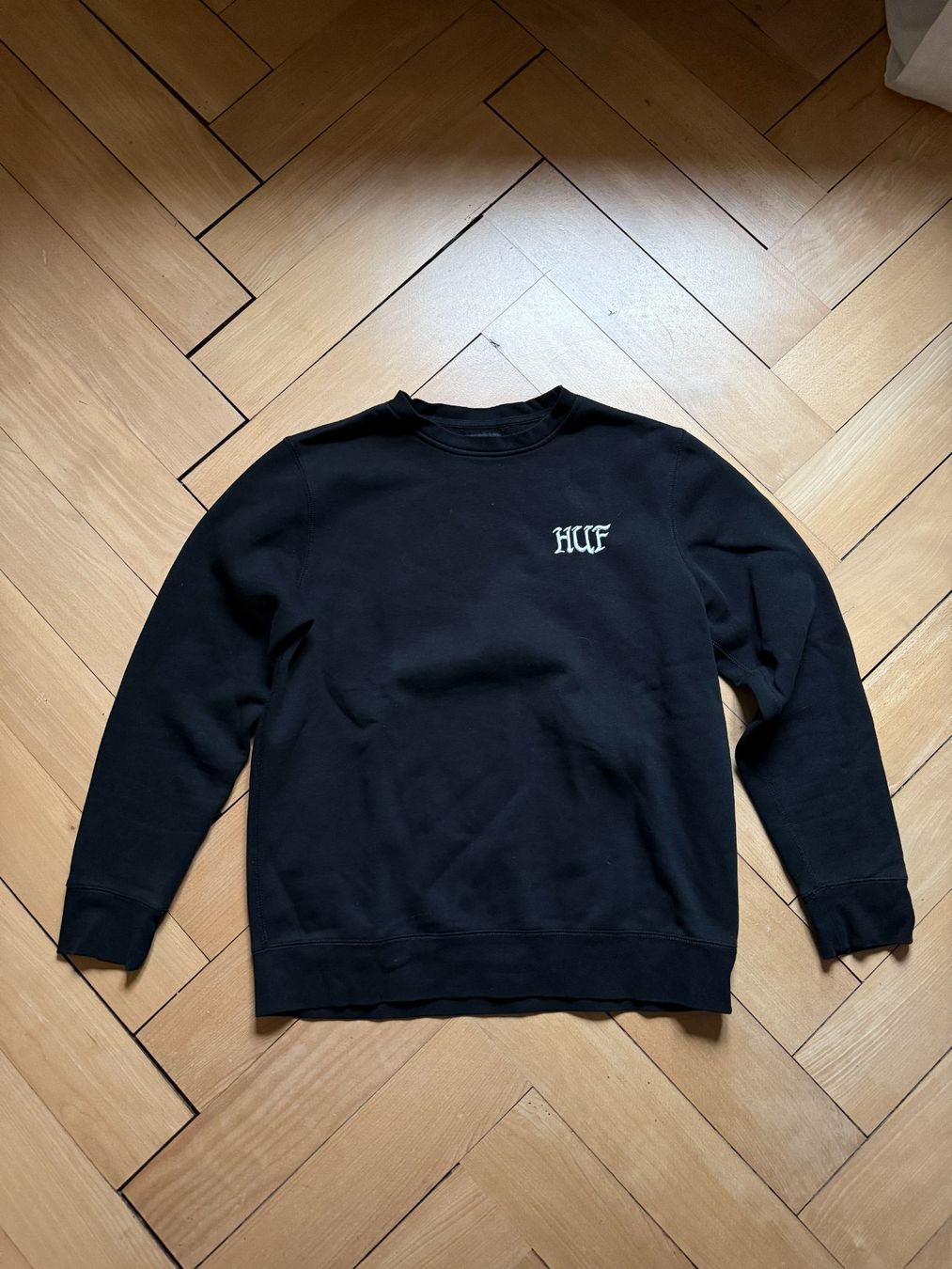 Maglioni & Felpe: HUF - Sweatshirt schwarz L – Usato da Zürich venduto da Diazaio