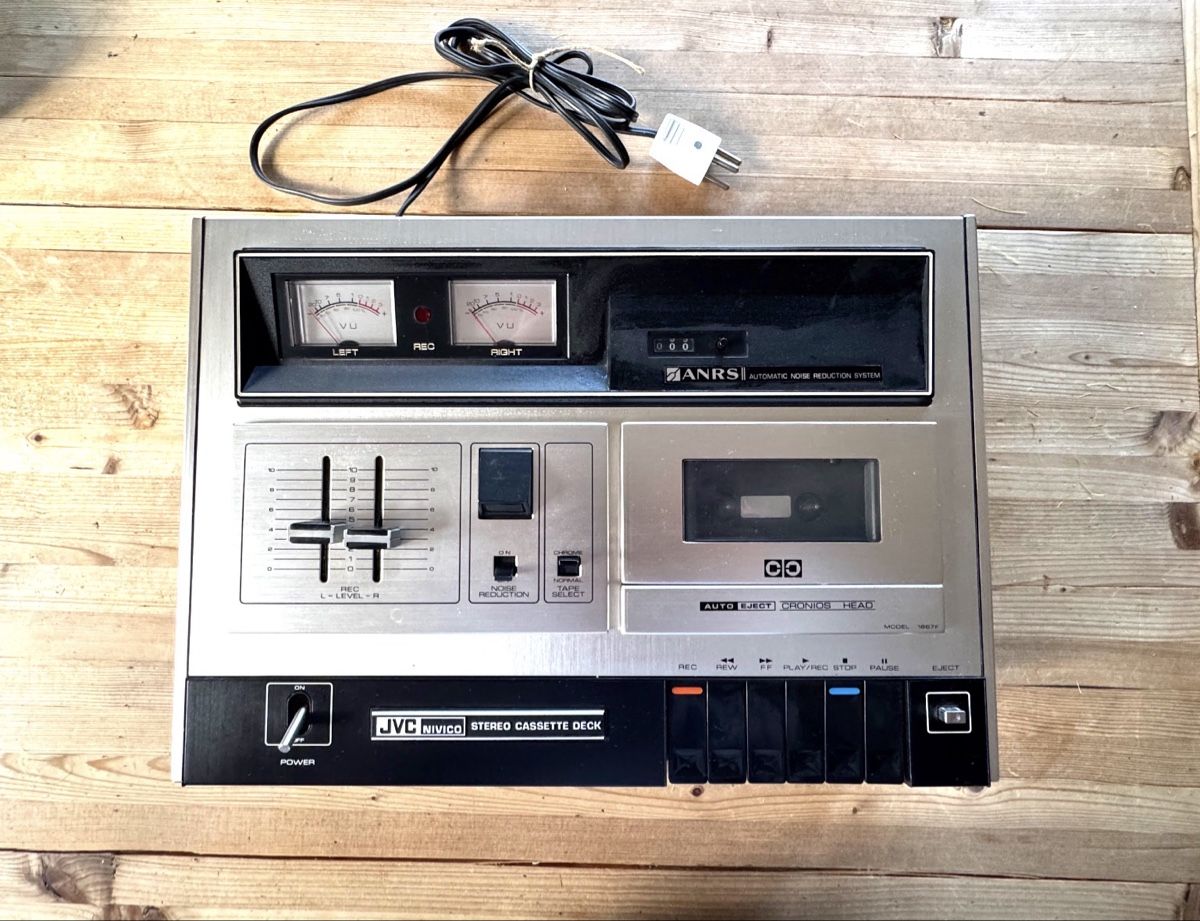 Apparecchi a nastro: Kasettenrecorder – Usato da Pratteln venduto da lea_v2ps