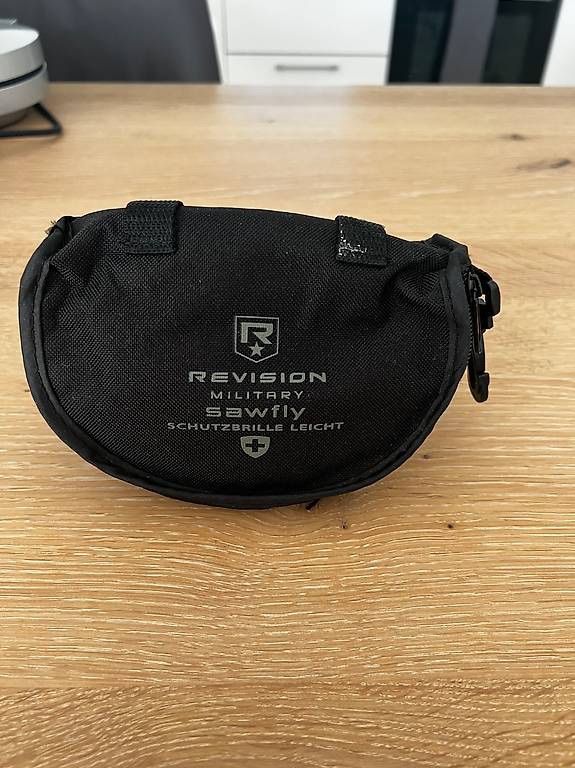 Lunettes & Verres: Outdoor Brille Military – D'occasion à Oberwil-Lieli par Jo-Ke