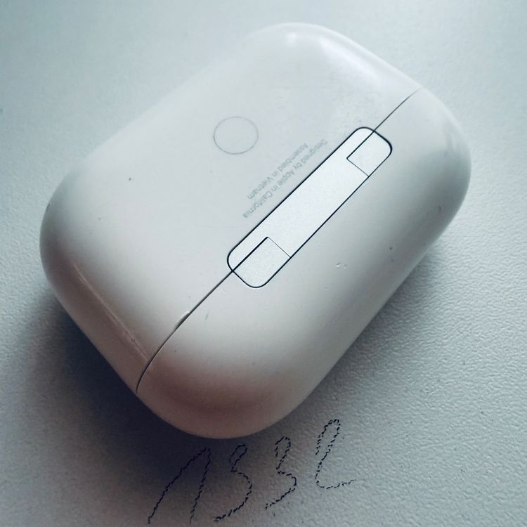 Original Apple Ladecase MagSafe A2190 für AirPods Pro (Gebraucht) in ...