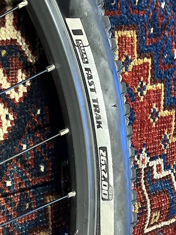 Pneumatici & Ruote complete: Vorderrad 26 Zoll – Usato da Kreuzlingen venduto da polychromos 2