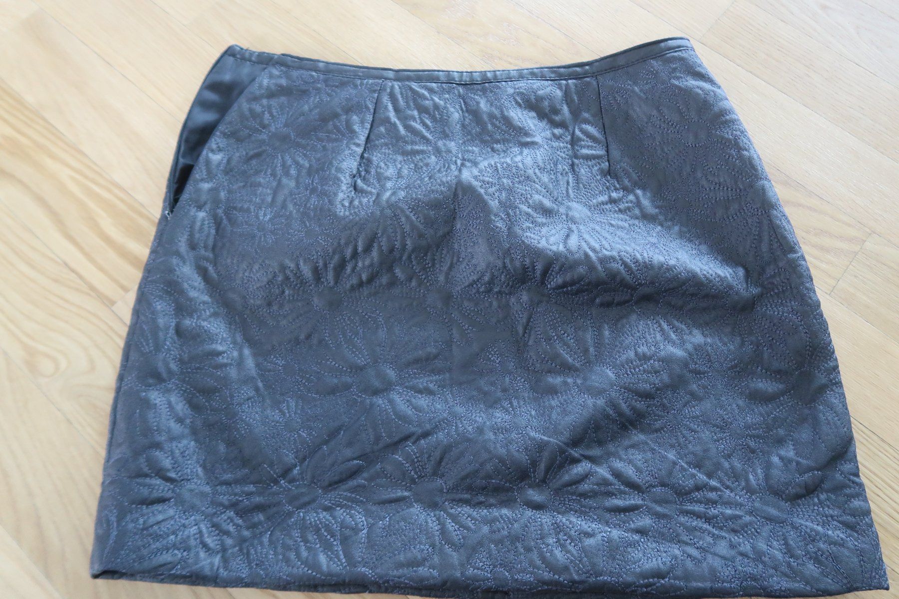 Desigual Jupes: Desigual Rock Gr.38 – D'occasion à Lindau par Seepferd33 3