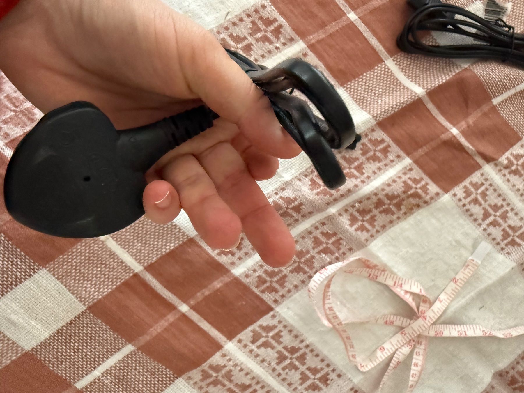 Kabel: Neuwertiges Netzkabel mit Stecker, Schwarz, HPI 2319 – Gebraucht aus Riehen von ann_76jw 1