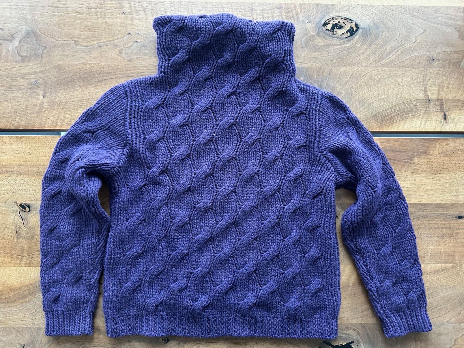 Maglioni & Felpe: Original Cruciani Cashmere-Pullover, lila, Gr. 38, neu – Nuovo (secondo la descrizione) da Watt venduto da MilaKimba 1