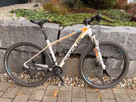 Focus Raven Carbon 29" – Gr. M – RockShox – neuer Antrieb –