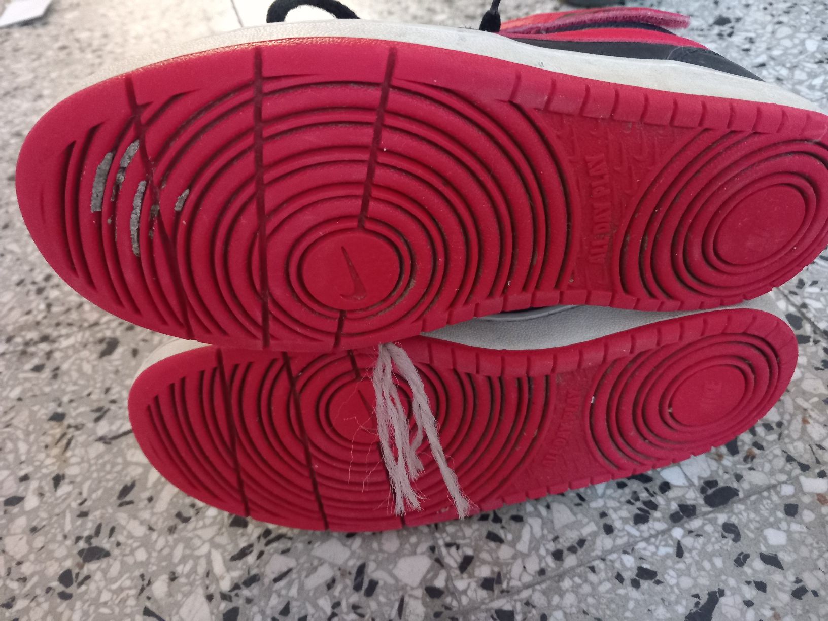 Nike Herrenschuhe: Baskets Nike 36 – Gebraucht aus Courrendlin von tititchoun 2