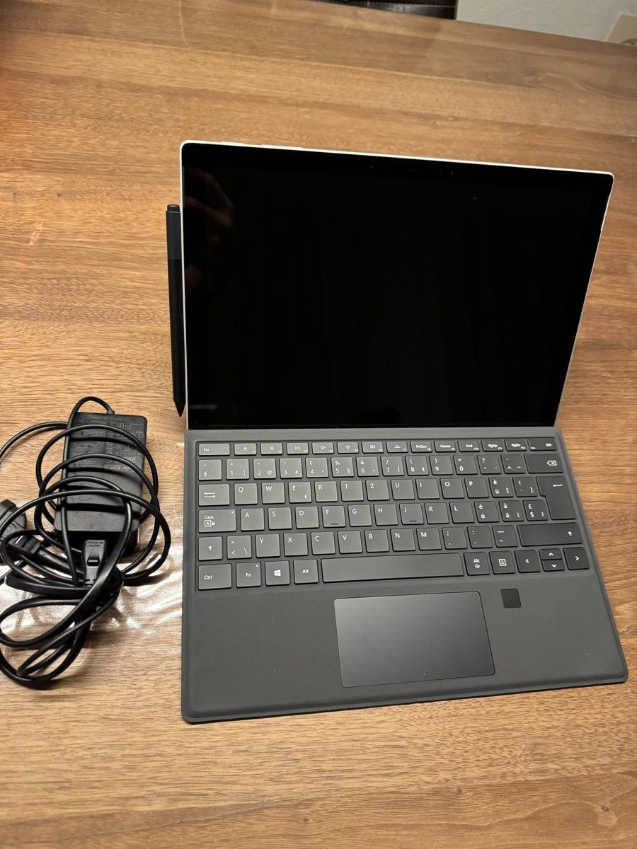 Microsoft Tablet PC: Microsoft Surface Pro 7 Top-Zustand – Gebraucht aus Wetzikon ZH von Giloco 3