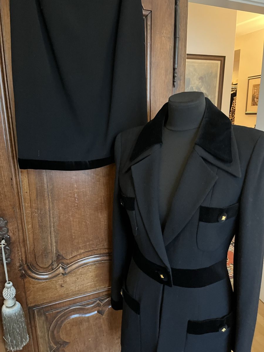 Ensembles & Tailleurs: Tailleur Solva Paris mît Samt – D'occasion à Locarno par cichita 1