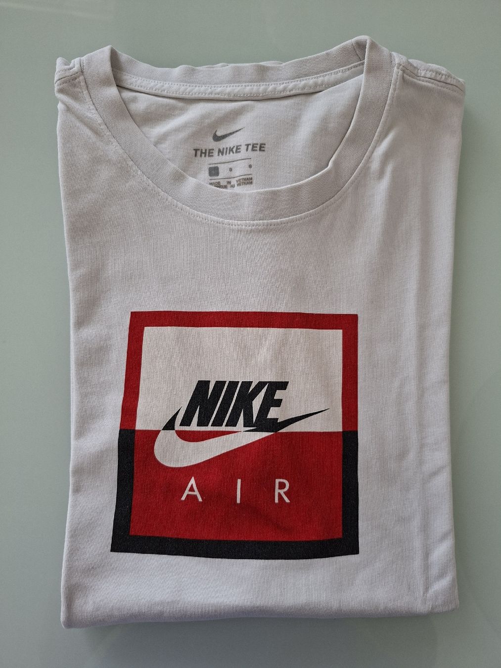 Nike T-shirt: T-shirt Nike Air, taille L, , – Usato da Renens VD venduto da ser_j2fn