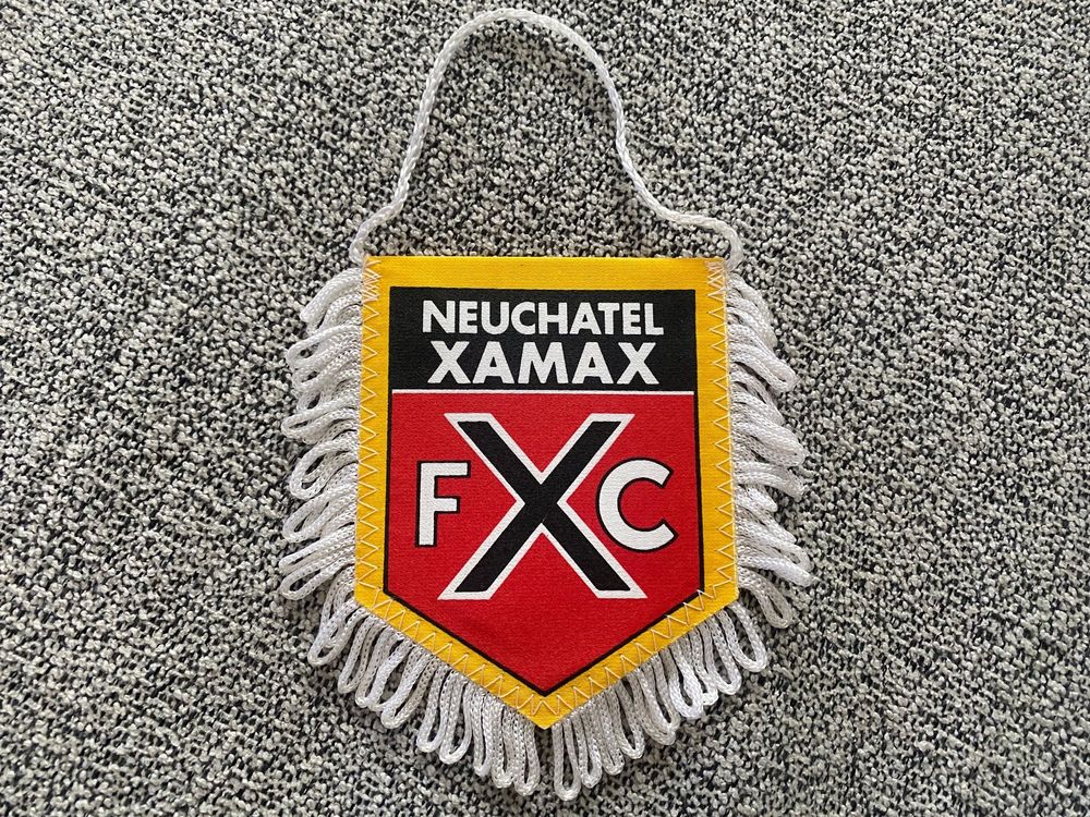 Fanion / Wimpel FC Basel (Gebraucht) in Genève für CHF 17 - mit