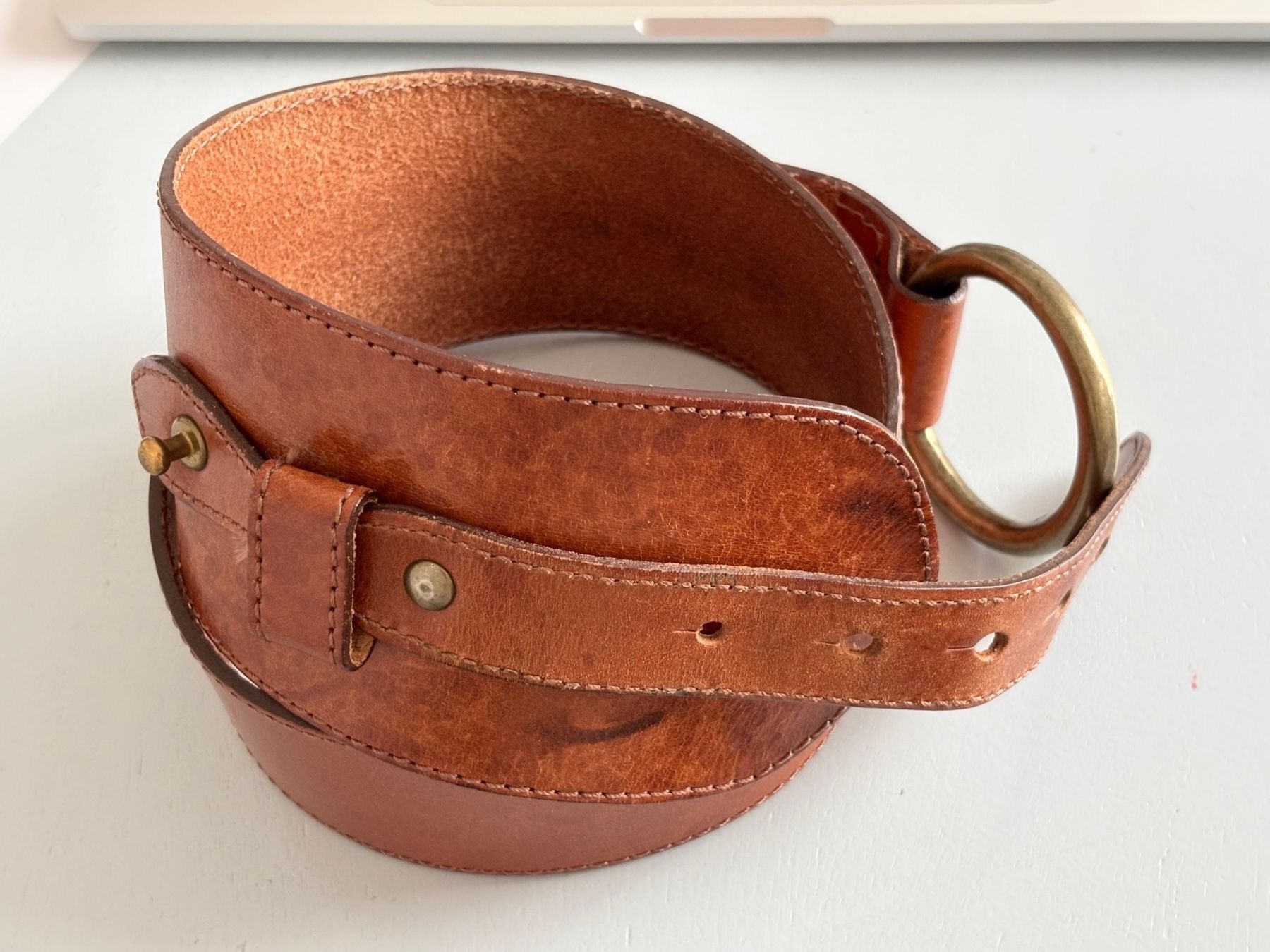 Cinture: Klassischer Ledergürtel mit Messingring – Usato da Luzern venduto da Versuchende 3