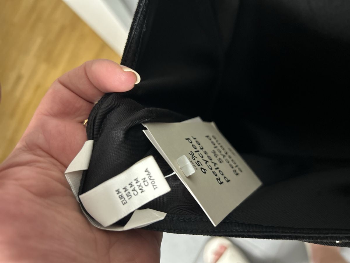H&M Vestiti: H&M Samt Kleid schwarz Grösse M neu – Nuovo e nell'imballaggio originale da Zürich venduto da Nutla 3