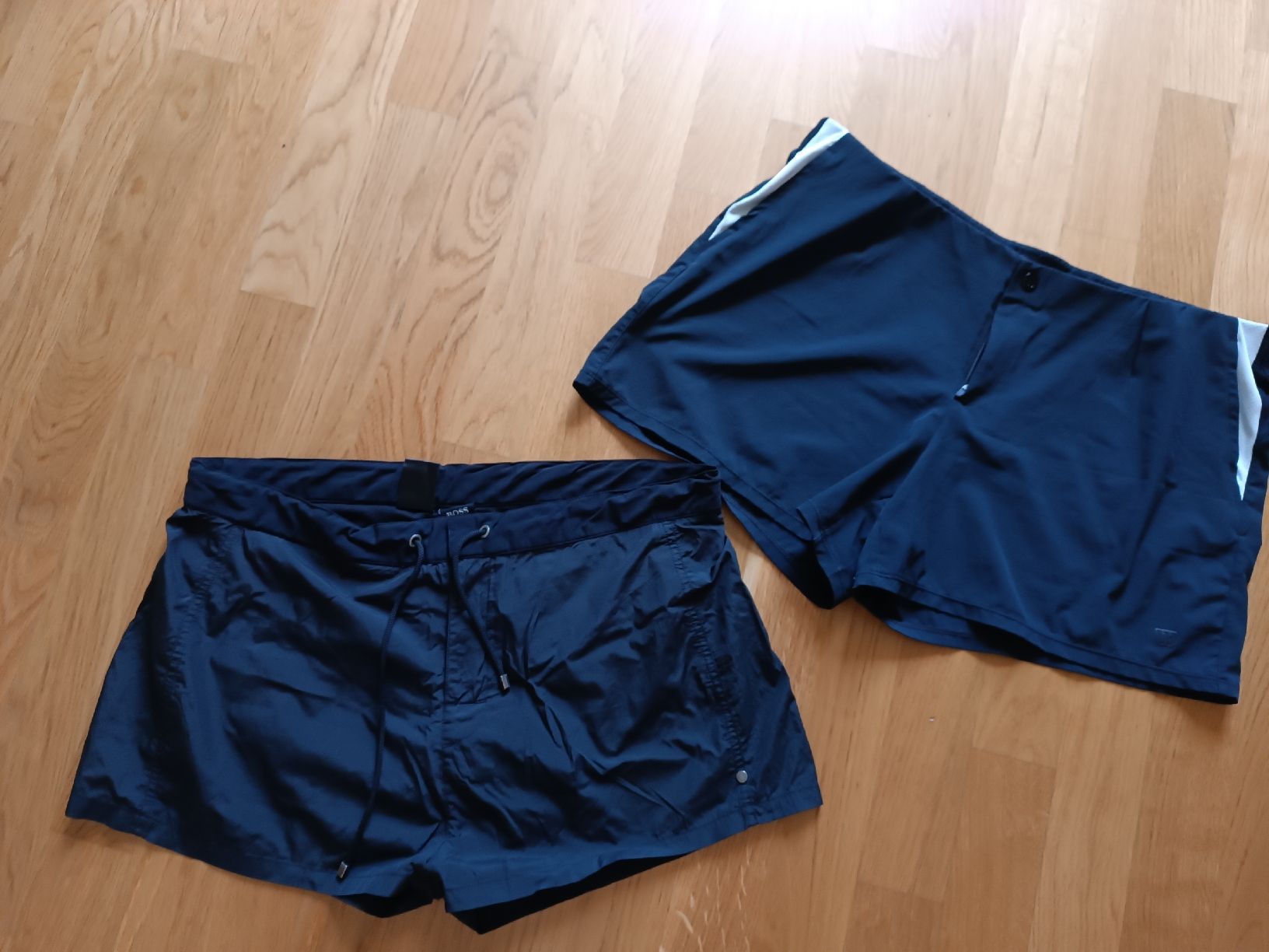 Lotti di vestiti: Diverse Sportkleider, Grösse M/L – Usato da Luzern venduto da sim_lqq2 1
