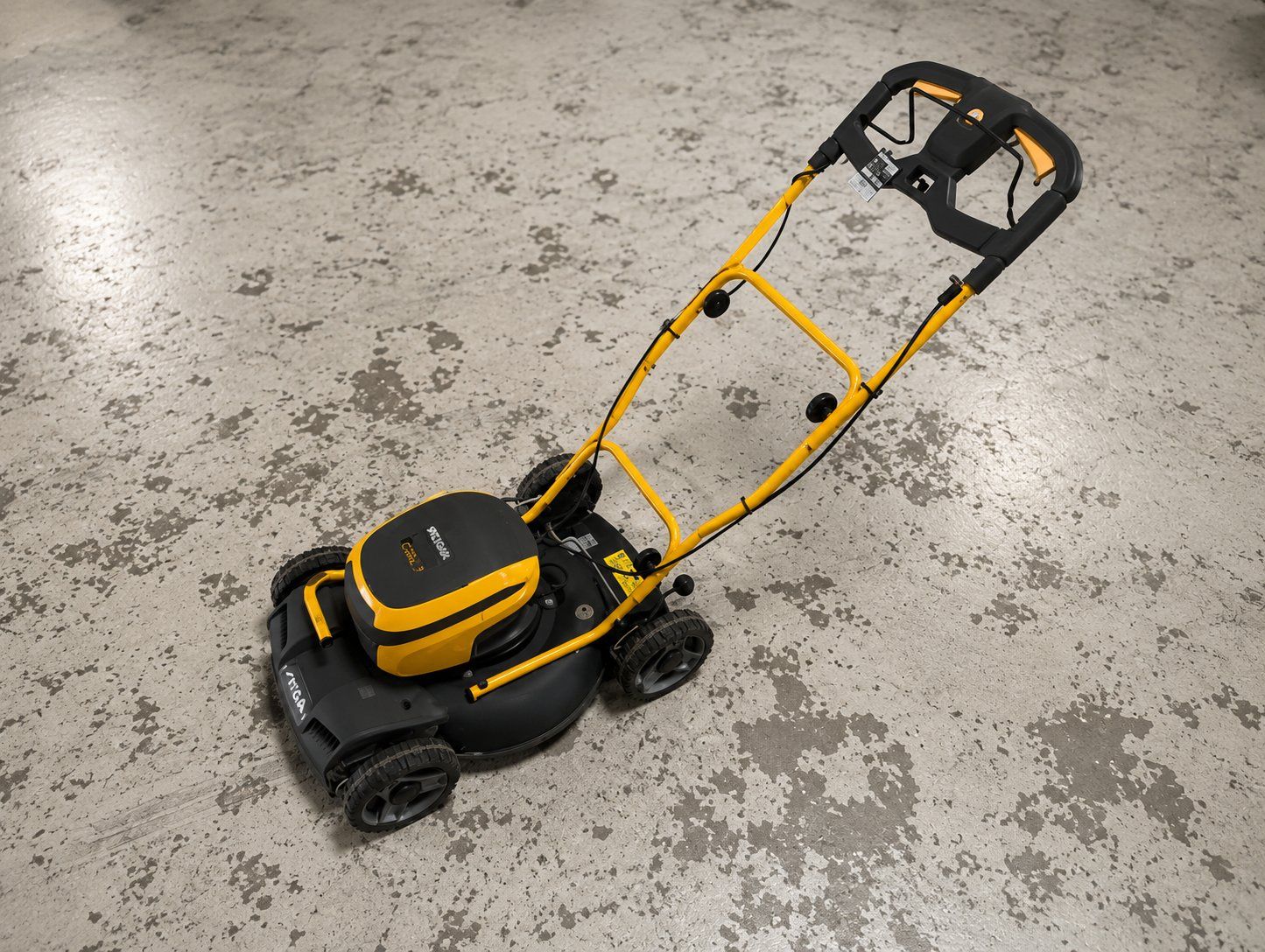 Rasenmäher: Rasenmäher Stiga MCS 500 TR Li 80 – Gebraucht aus Gerlafingen von Ernst-Moser-GmbH 1