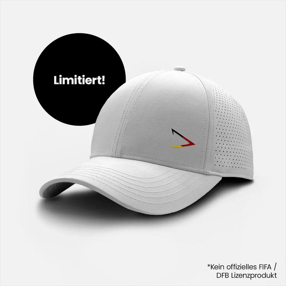 Chapeaux, bonnets & casquettes: 2 Apol WM Caps Flex L weiss & schwarz – Neuf avec emballage d'origine à Allschwil par H0-Bahner
