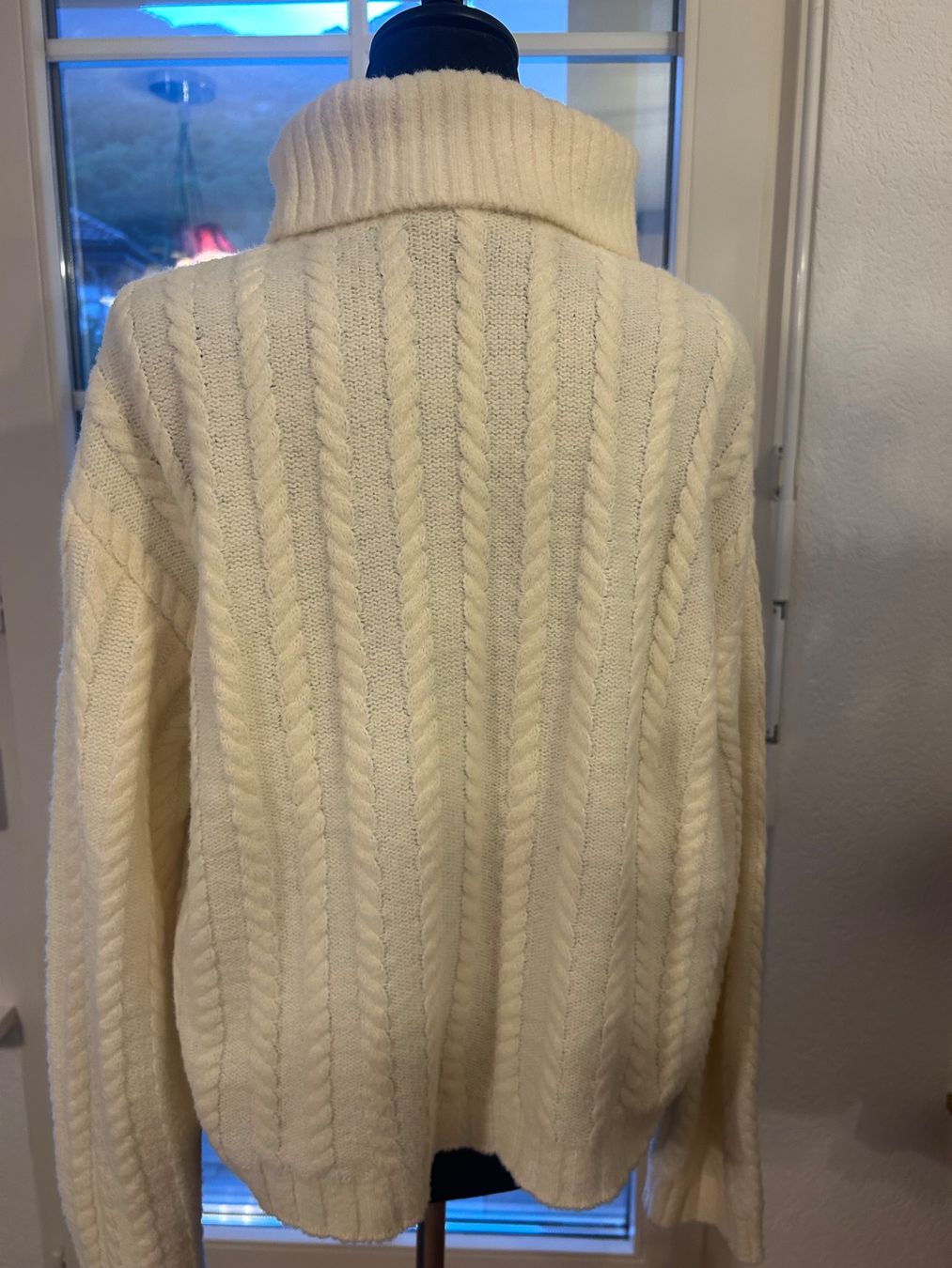 Pullover & Sweatshirts: Surkana pull col roulé – Gebraucht aus Val-d'Illiez von Dombou 2